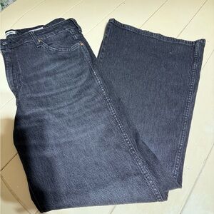 Wrangler woman’s  Dark Gray Straight Jeans